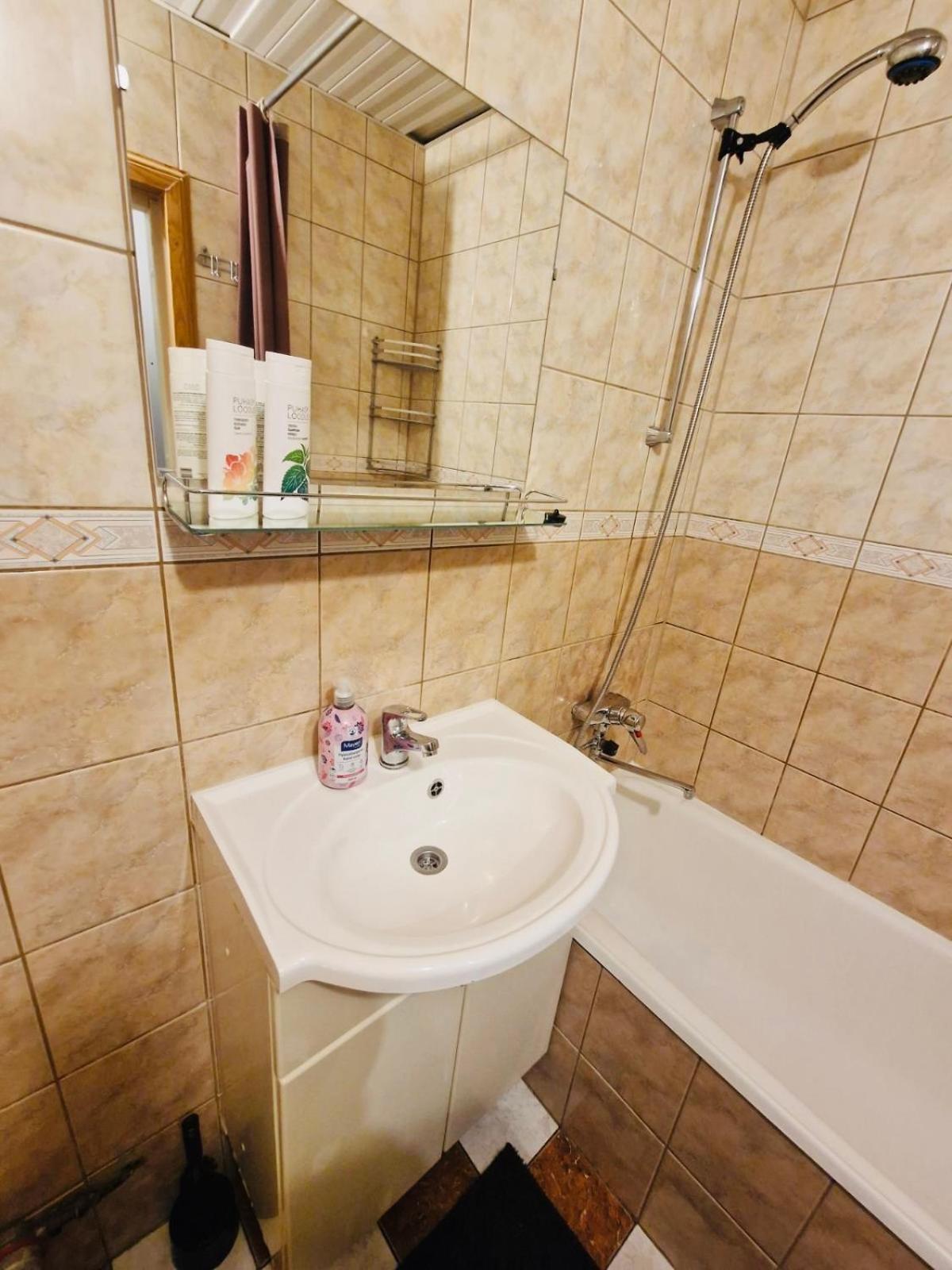 Tallinnhousing Studio For 4 With Free Parking Exterior photo